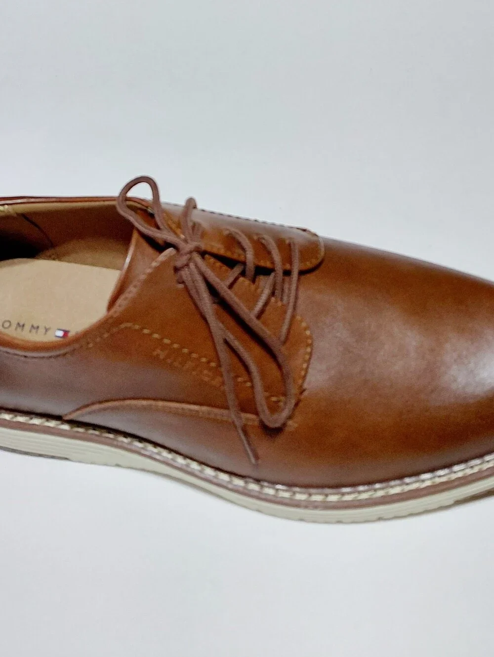 TOMMY HILFIGER  Men’s Brown Hiday Oxford Shoe Size 10